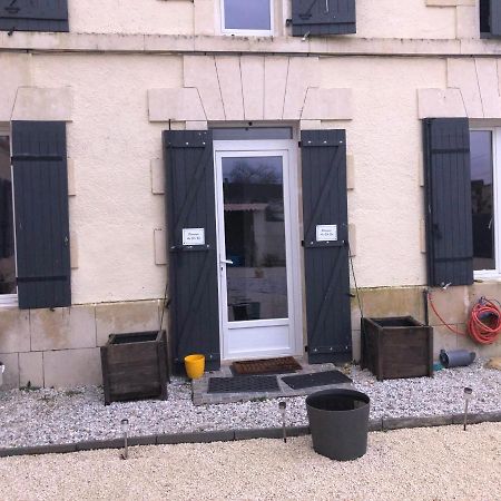 Gite Zen Pres Thermes De Jonzac Bois Экстерьер фото